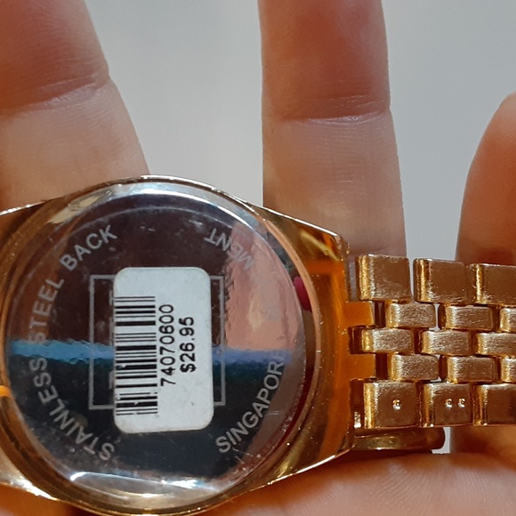 New York & Company Watch - Picture 5 of 6